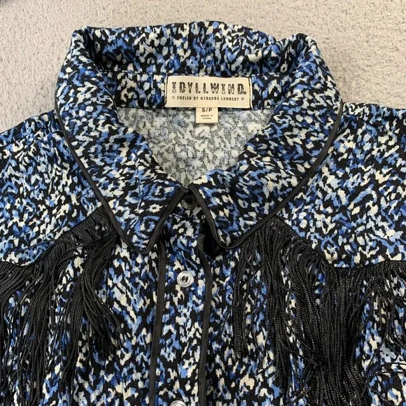 IDYLLWIND Shirt Womens Small Button Up Blouse Top Geometric Blue White - Picture 6 of 8